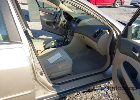 2003 Honda Accord 2.4 Lx z USA, uszkodzony, nr VIN 3HGCM56303G701588